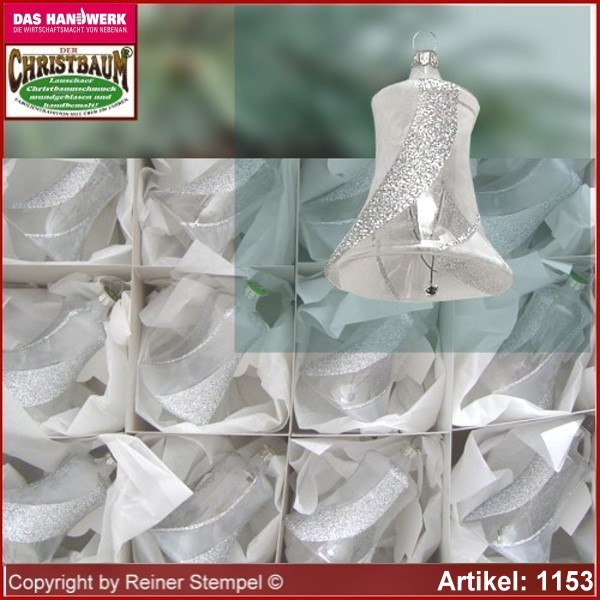 Christmas tree ornaments made of glass bells Frost glass from Lauscha Thüringen.