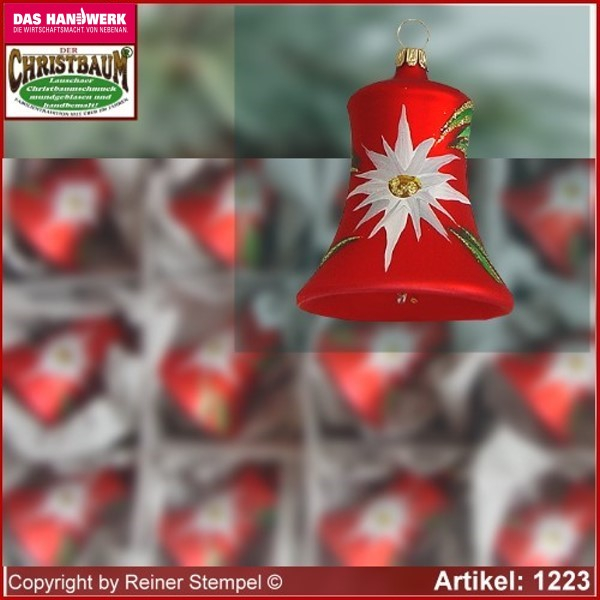 Christmas tree ornaments made of glass bells Landhaus Rot glass from Lauscha Thüringen.